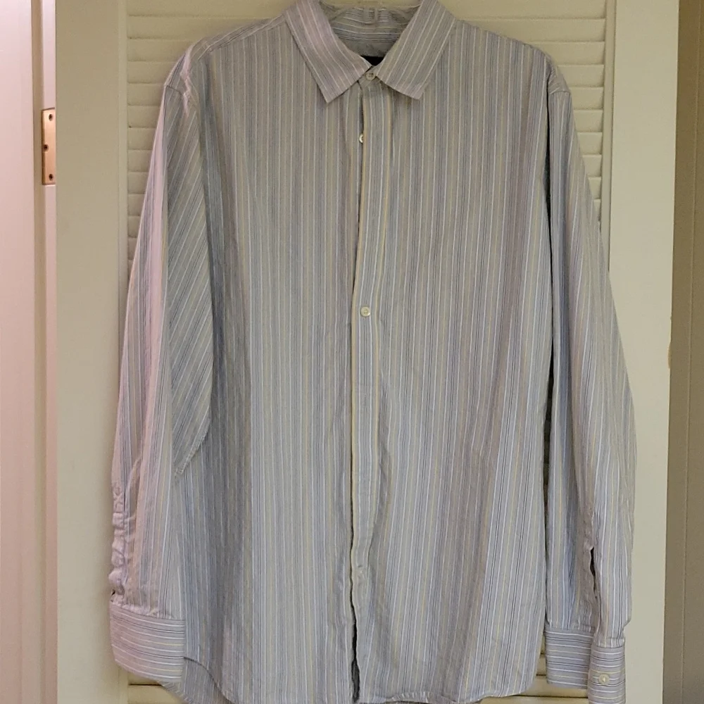 Banana Republic Button Down Shirt, Size Large